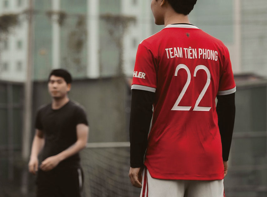サッカーユニフォーム風のクラスTシャツ